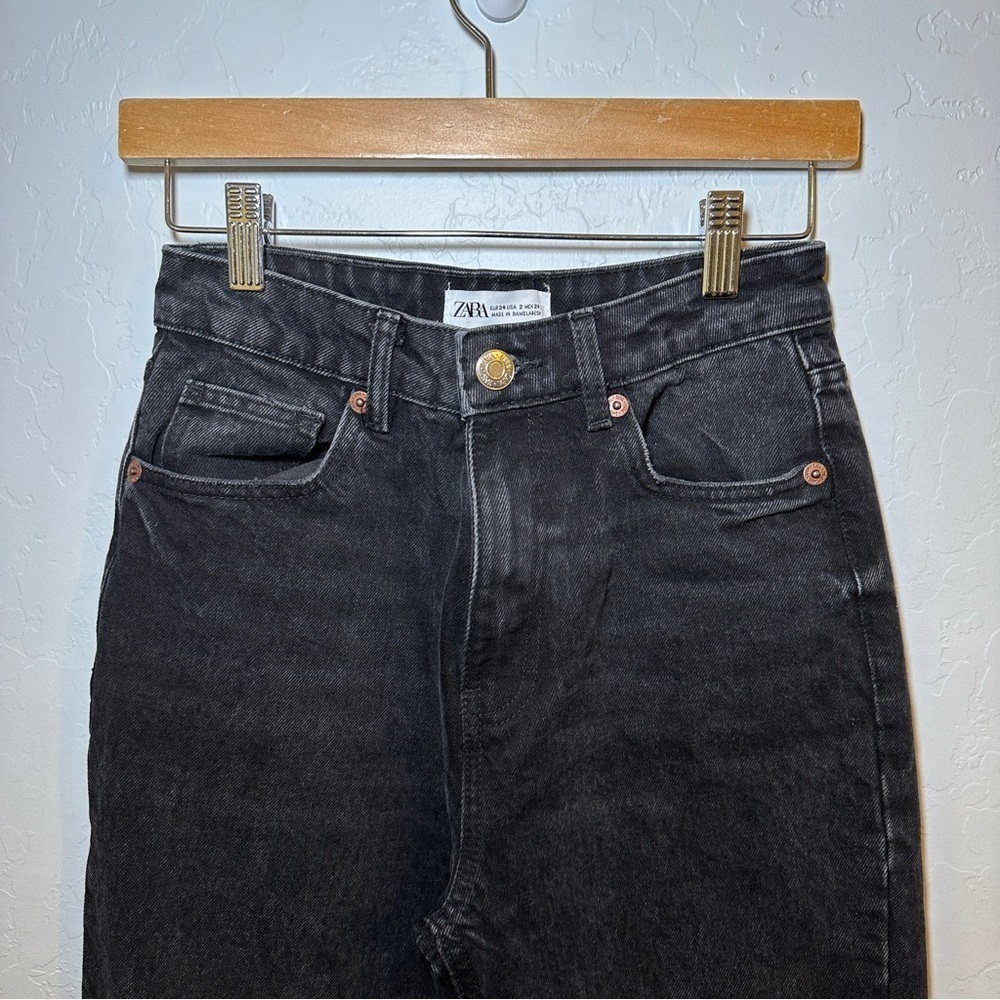 Zara Ripped Mom Fit Jeans Black Denim High Rise Distressed Size 2 - Picture 3 of 7